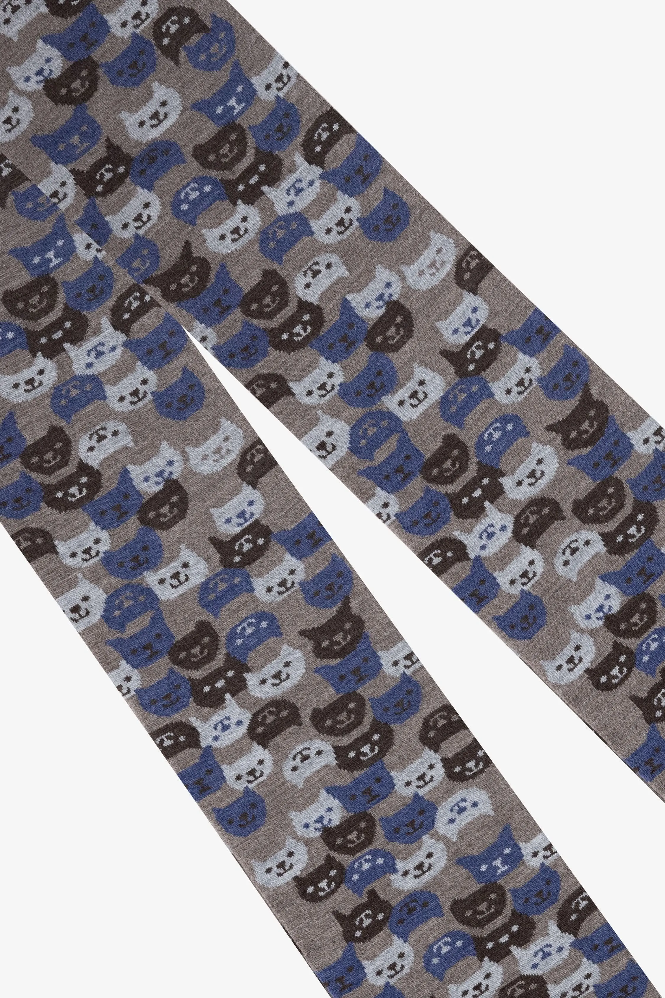 JQSCARF41 - Smiling Cat Scarf