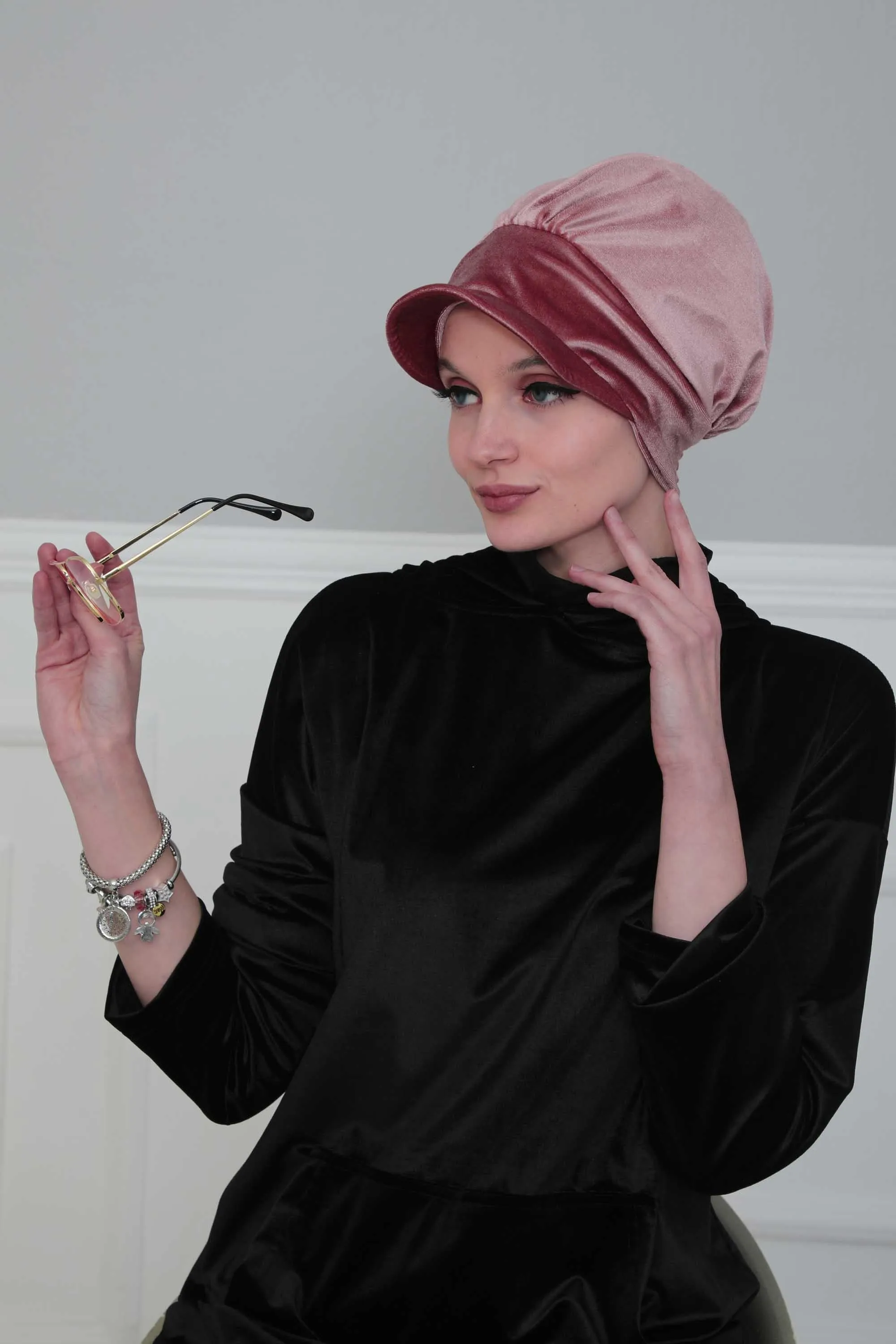 Super Soft Velvet Newsboy Visor Cap for Women, Elegant Comfortable Plain Turban Visor Cap for Daily Use, Chic Velvet Chemo Headwear,B-30K