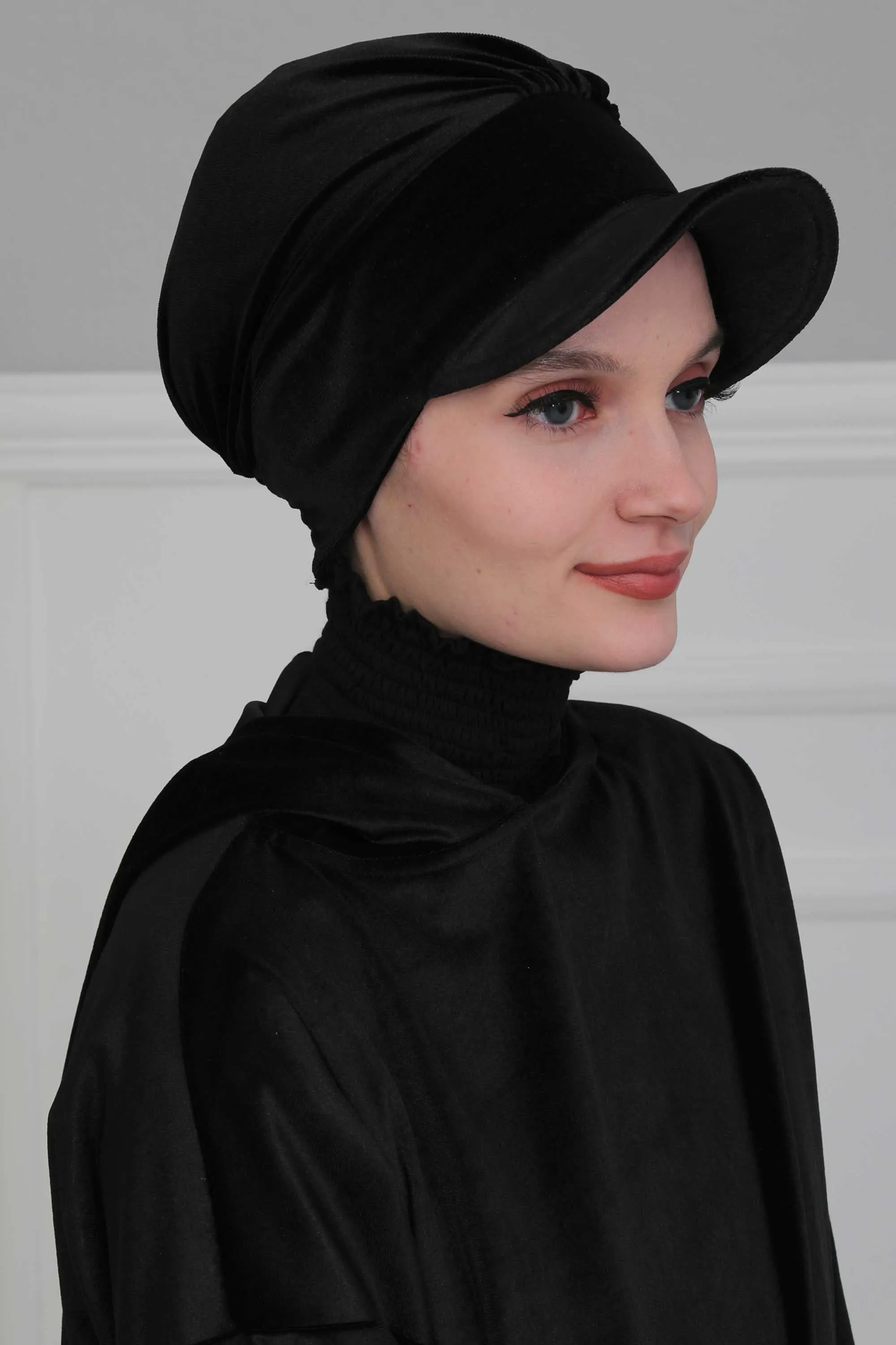 Super Soft Velvet Newsboy Visor Cap for Women, Elegant Comfortable Plain Turban Visor Cap for Daily Use, Chic Velvet Chemo Headwear,B-30K