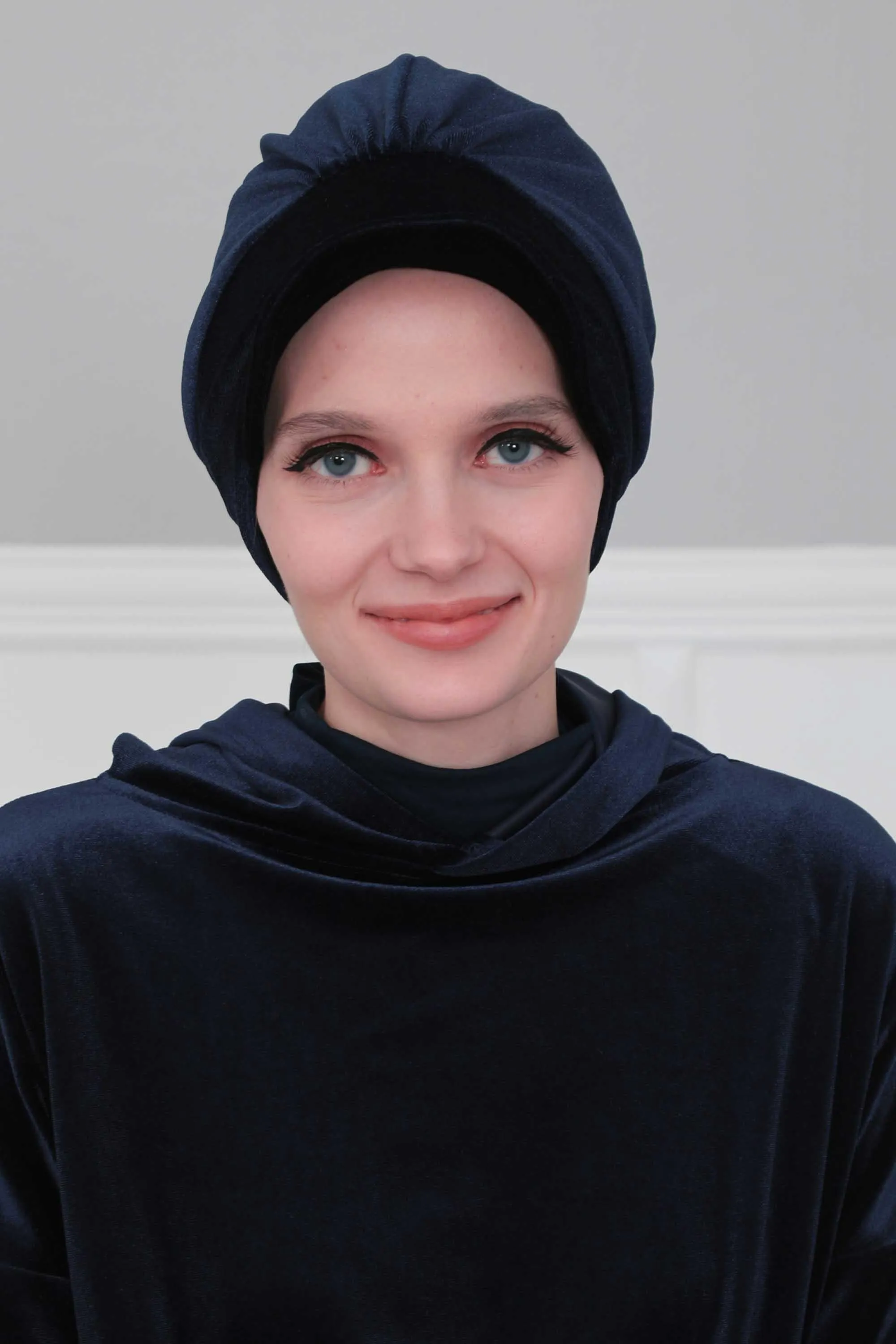 Super Soft Velvet Newsboy Visor Cap for Women, Elegant Comfortable Plain Turban Visor Cap for Daily Use, Chic Velvet Chemo Headwear,B-30K