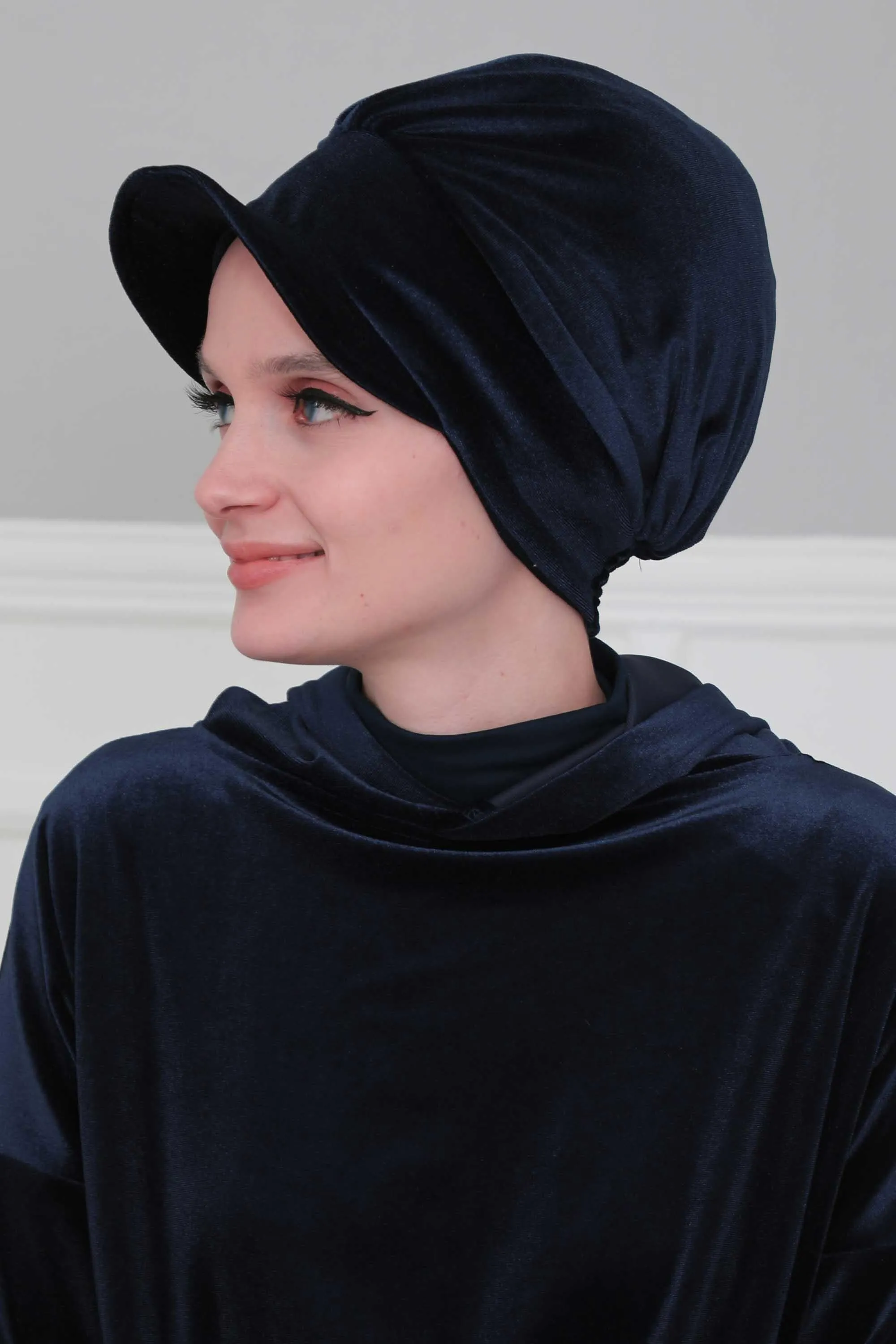 Super Soft Velvet Newsboy Visor Cap for Women, Elegant Comfortable Plain Turban Visor Cap for Daily Use, Chic Velvet Chemo Headwear,B-30K