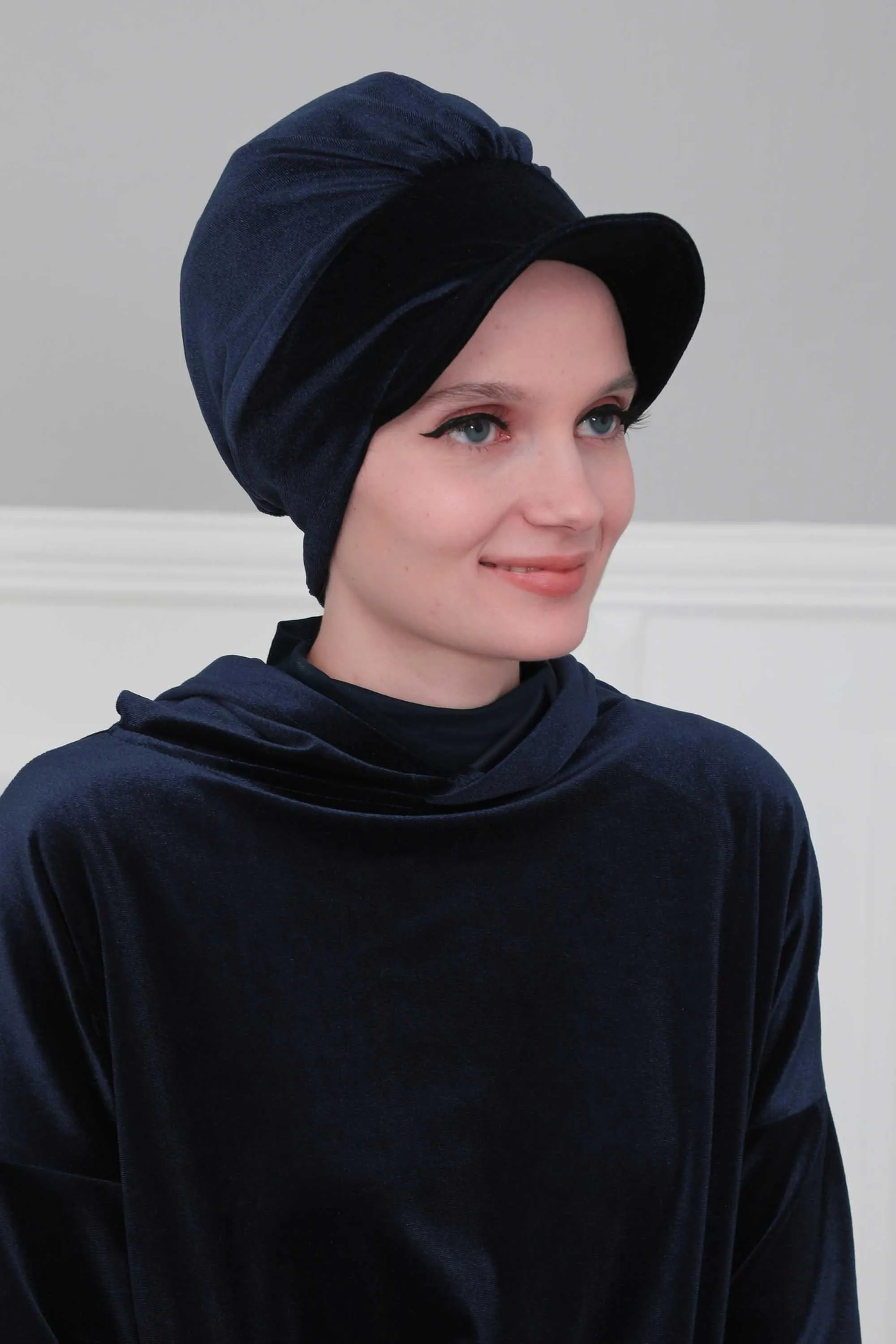 Super Soft Velvet Newsboy Visor Cap for Women, Elegant Comfortable Plain Turban Visor Cap for Daily Use, Chic Velvet Chemo Headwear,B-30K