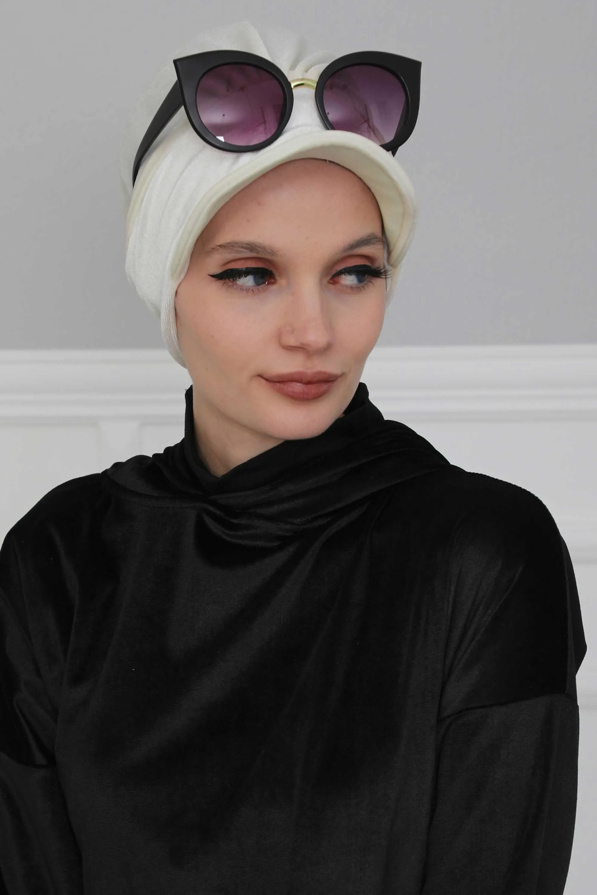 Super Soft Velvet Newsboy Visor Cap for Women, Elegant Comfortable Plain Turban Visor Cap for Daily Use, Chic Velvet Chemo Headwear,B-30K