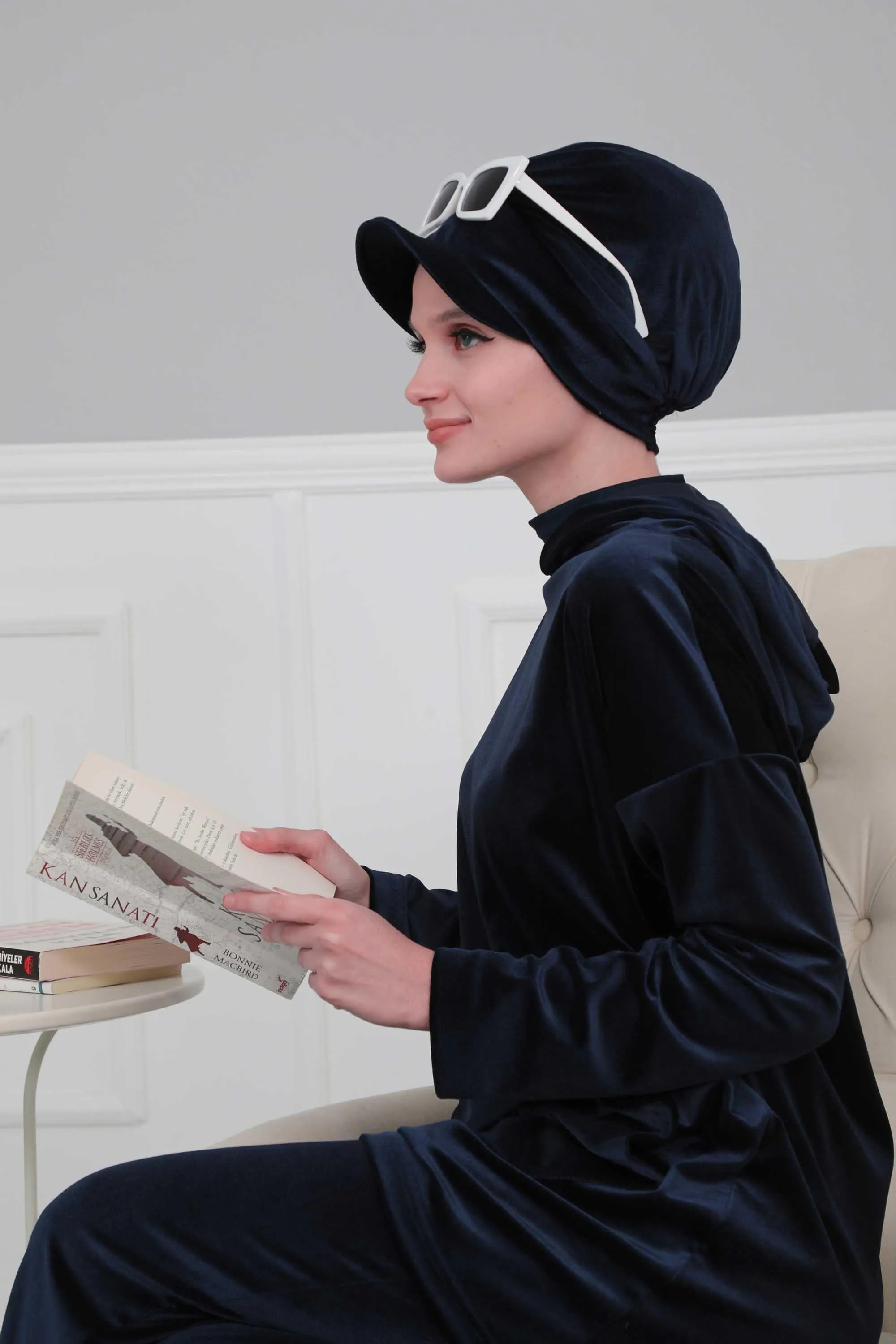 Super Soft Velvet Newsboy Visor Cap for Women, Elegant Comfortable Plain Turban Visor Cap for Daily Use, Chic Velvet Chemo Headwear,B-30K