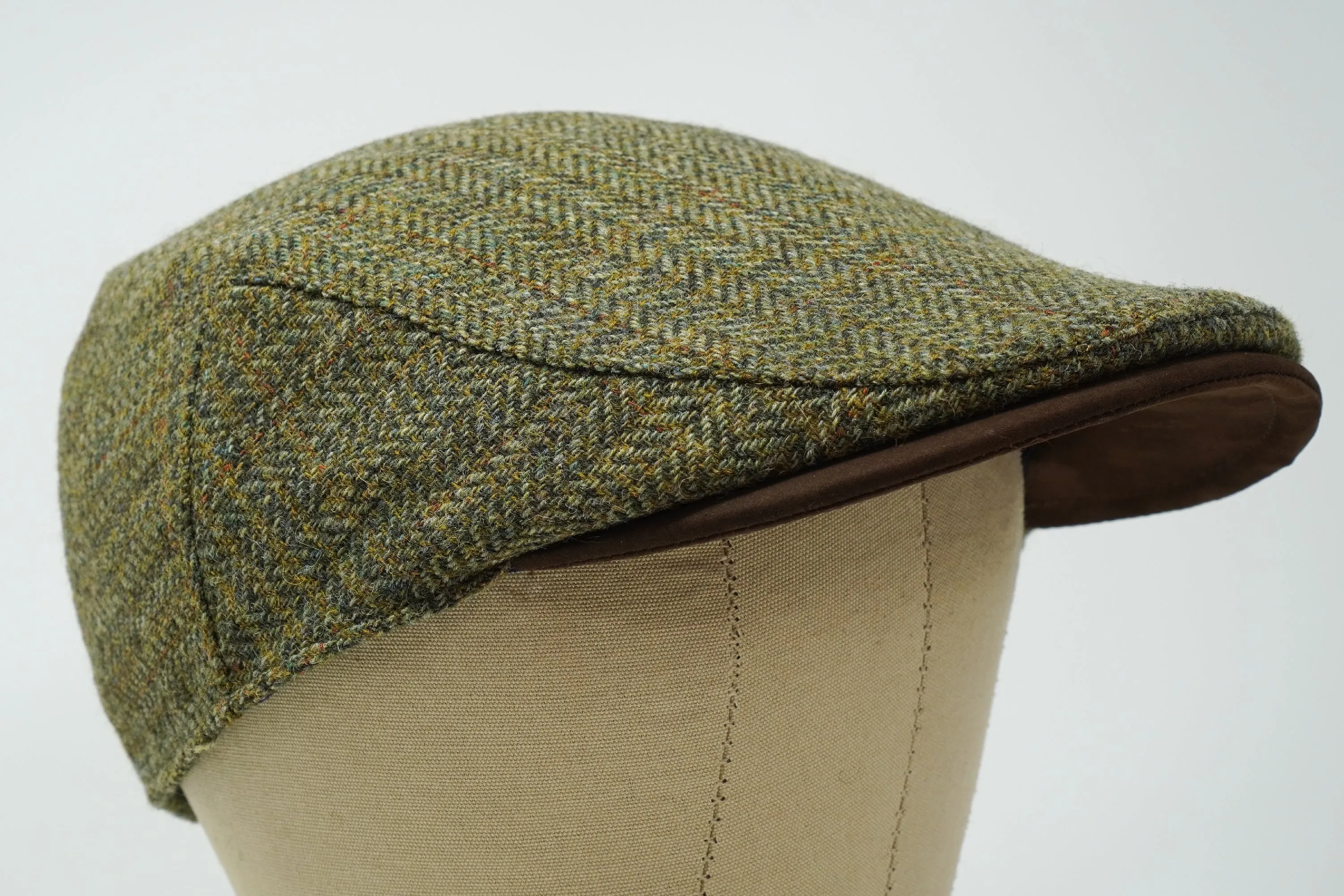 The Sloan - Ladies Irish Tweed with Leather Peak Cap