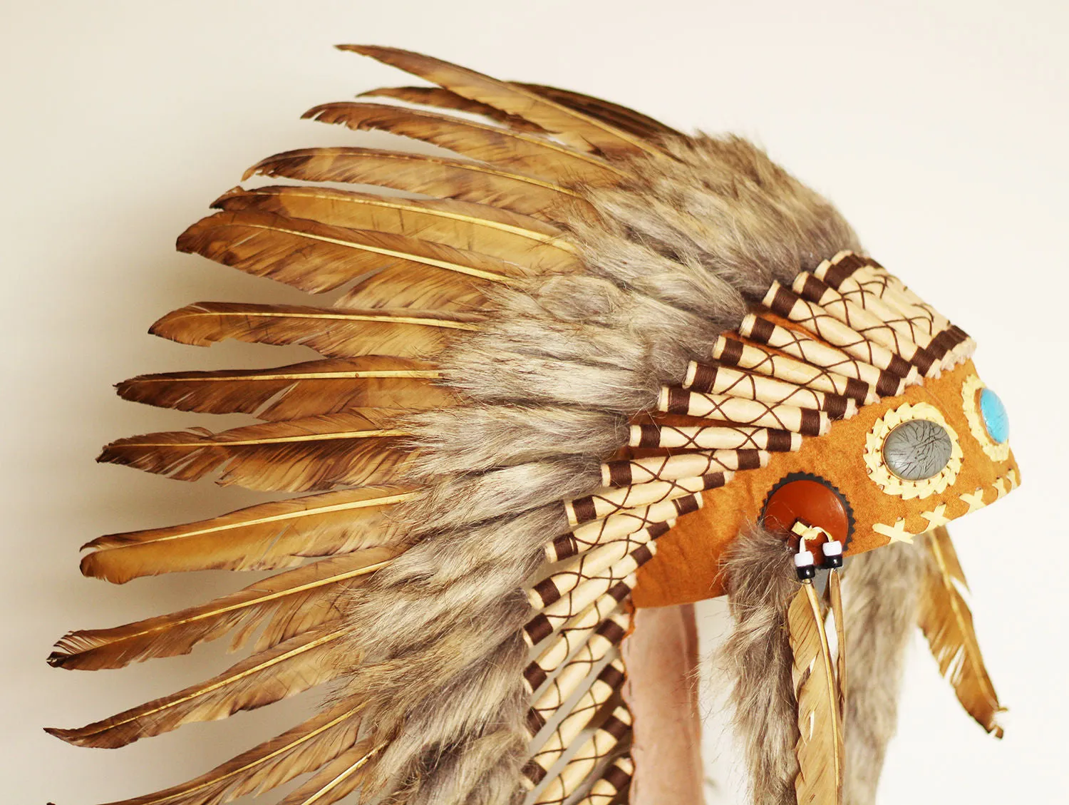 Z33 - Extra Large Brown Feather Headdress (43 inch long )