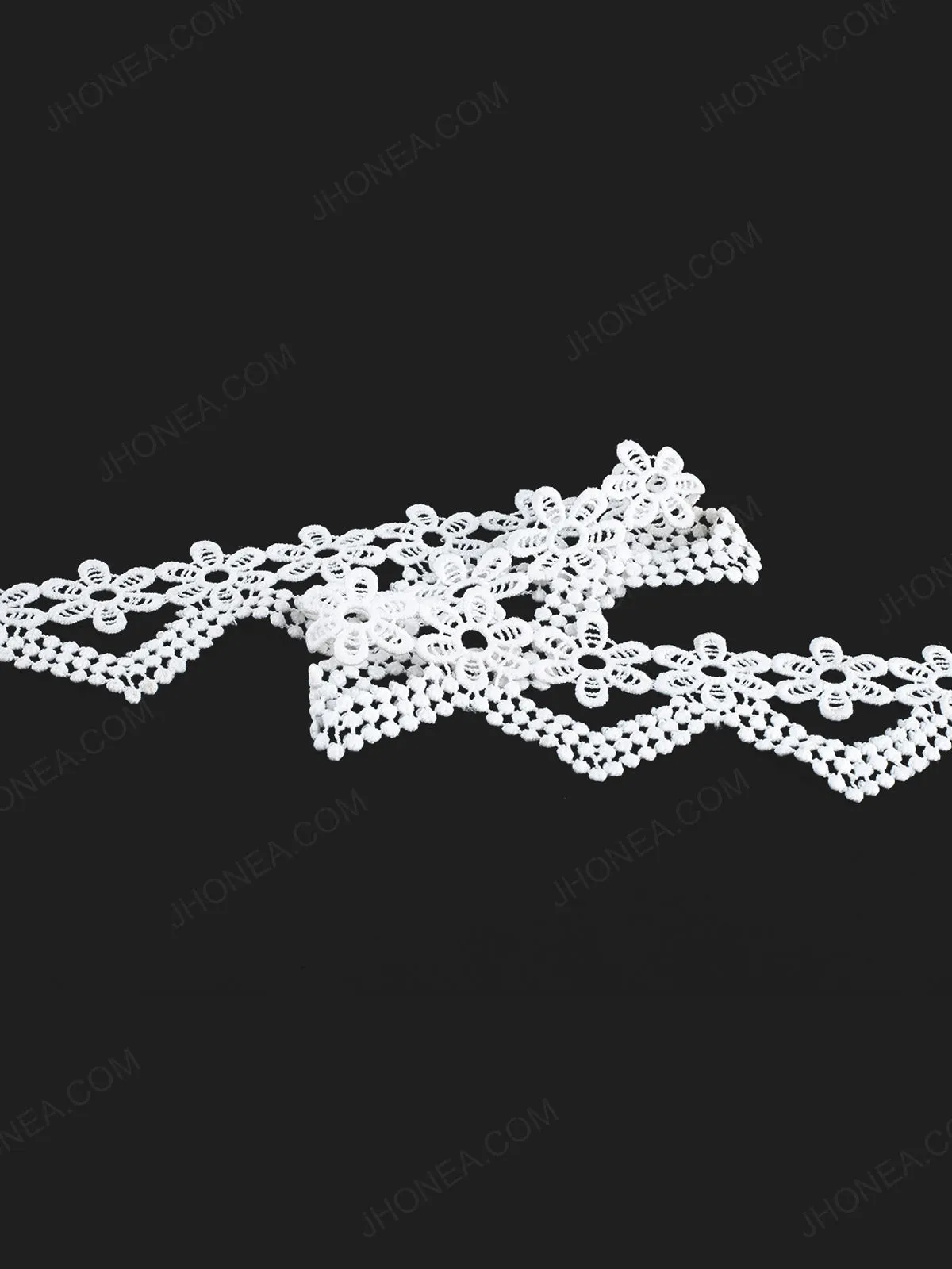 Zig-Zag Design White Guipure Lace Trim